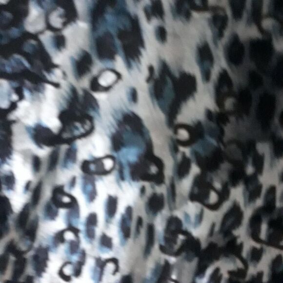 Fashion Nova Blouse Top Womens Blouse X Large Blue Leopard Long Sleeve Wired U - Picture 4 of 9